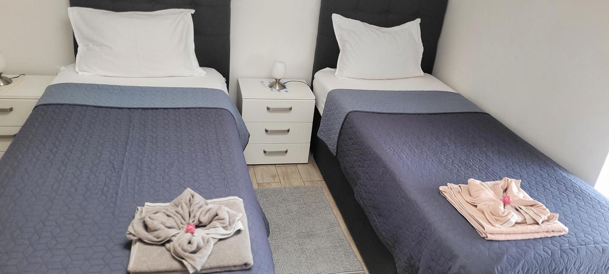Apartmaji Soncek إيزولا المظهر الخارجي الصورة